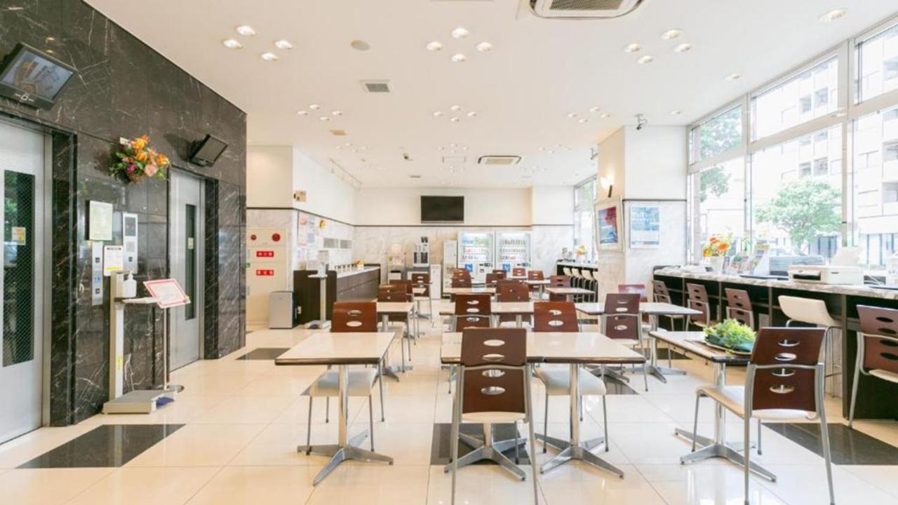 Toyoko Inn Toyohashi Eki Higashi Guchi Exteriör bild