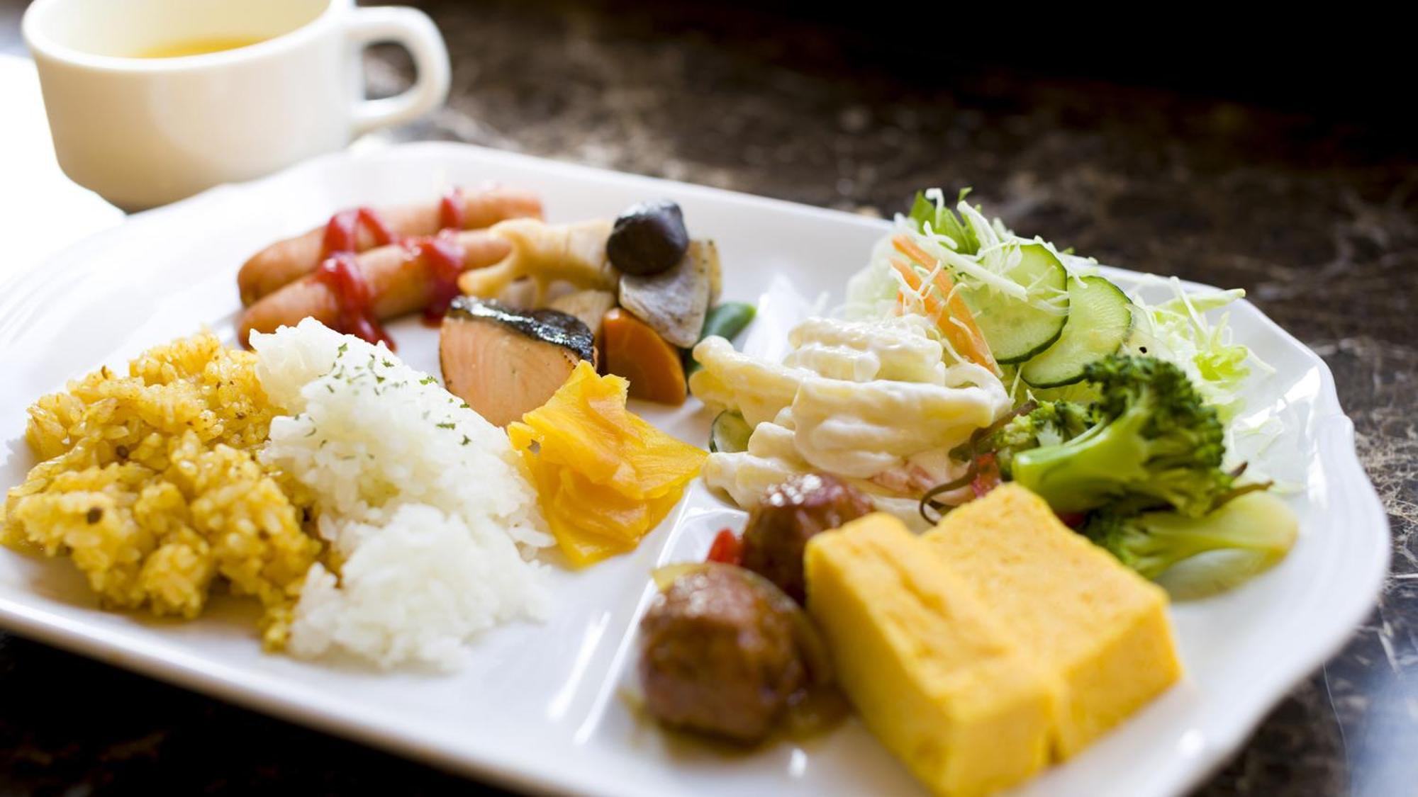 Toyoko Inn Toyohashi Eki Higashi Guchi Exteriör bild