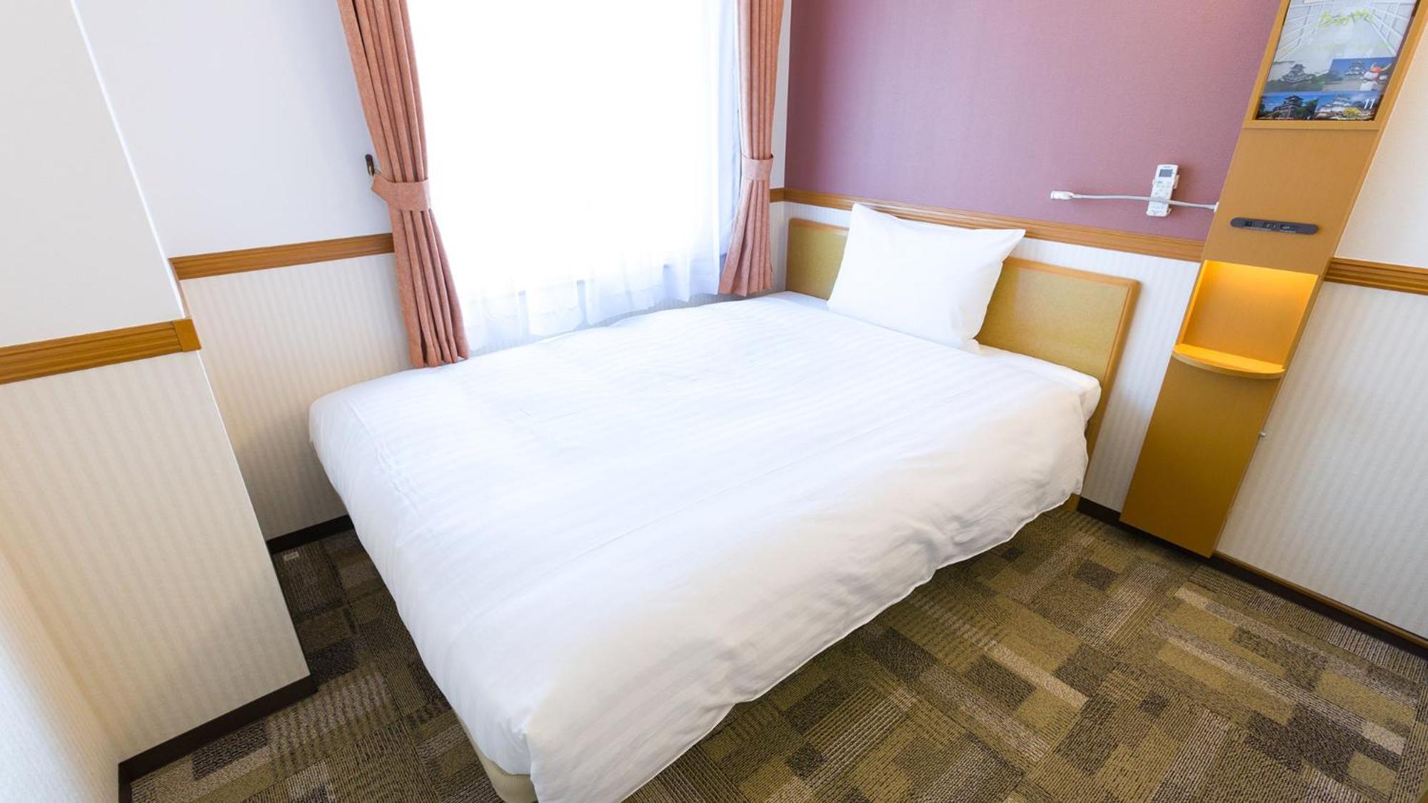 Toyoko Inn Toyohashi Eki Higashi Guchi Rum bild