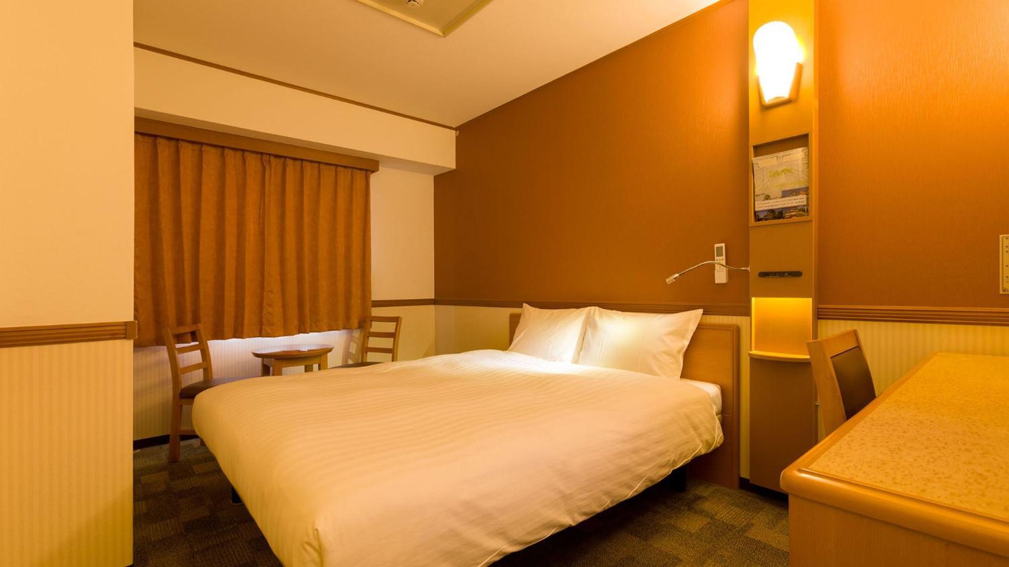 Toyoko Inn Toyohashi Eki Higashi Guchi Rum bild